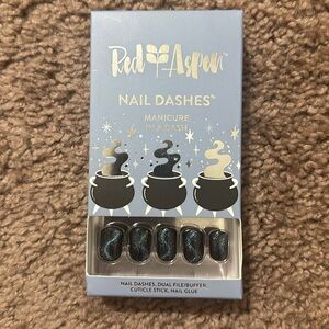 Red aspen nail dash